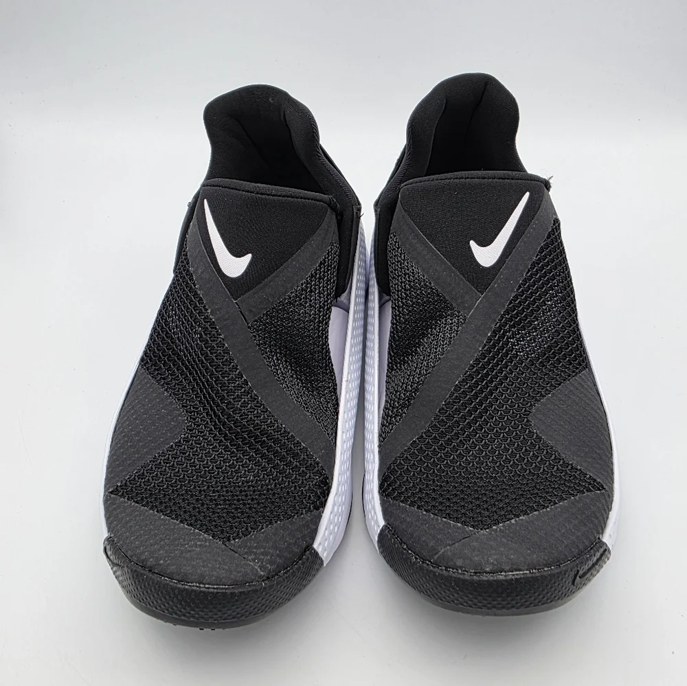 Nike GO FlyEase Black White Women's Size 5.5